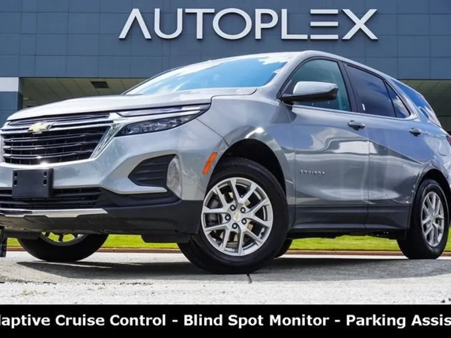 2024 Chevrolet Equinox LT photo 1