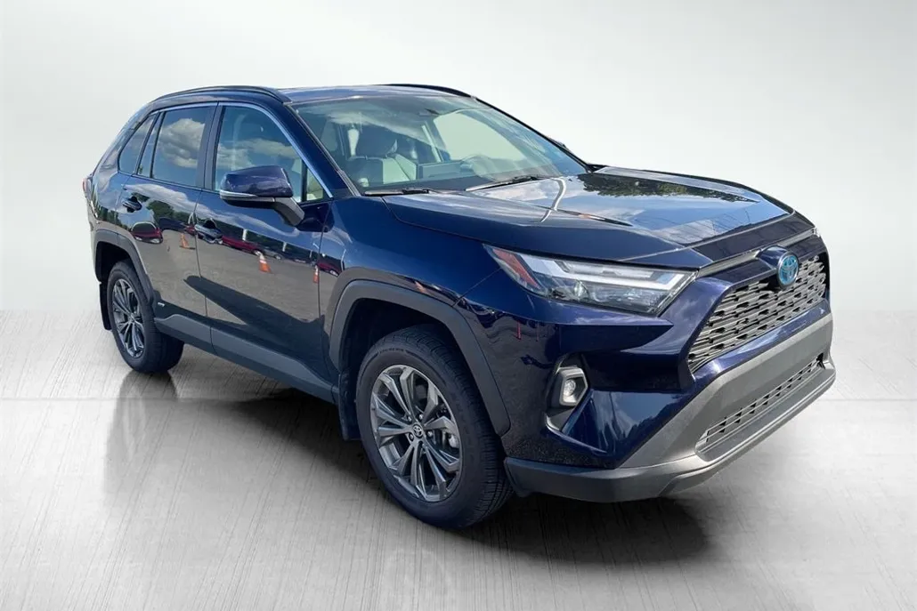 2022 Toyota RAV4 Hybrid XLE Premium photo 1