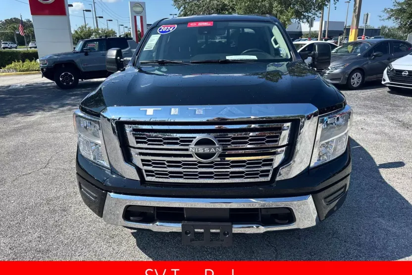 2024 Nissan Titan SV photo 1