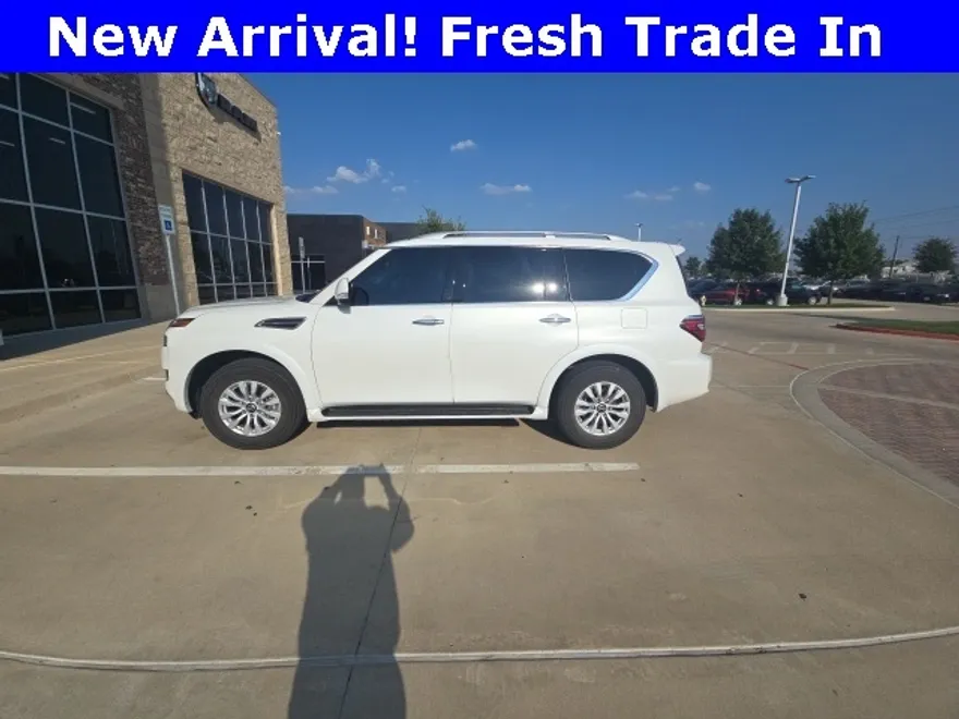 2024 Nissan Armada SV photo 1