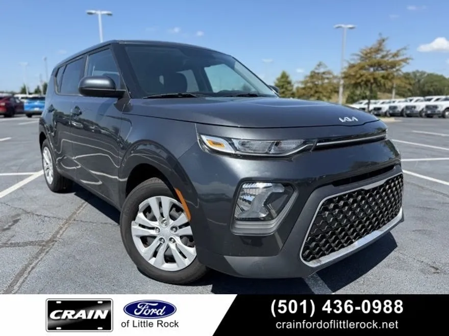 2022 Kia Soul LX photo 1