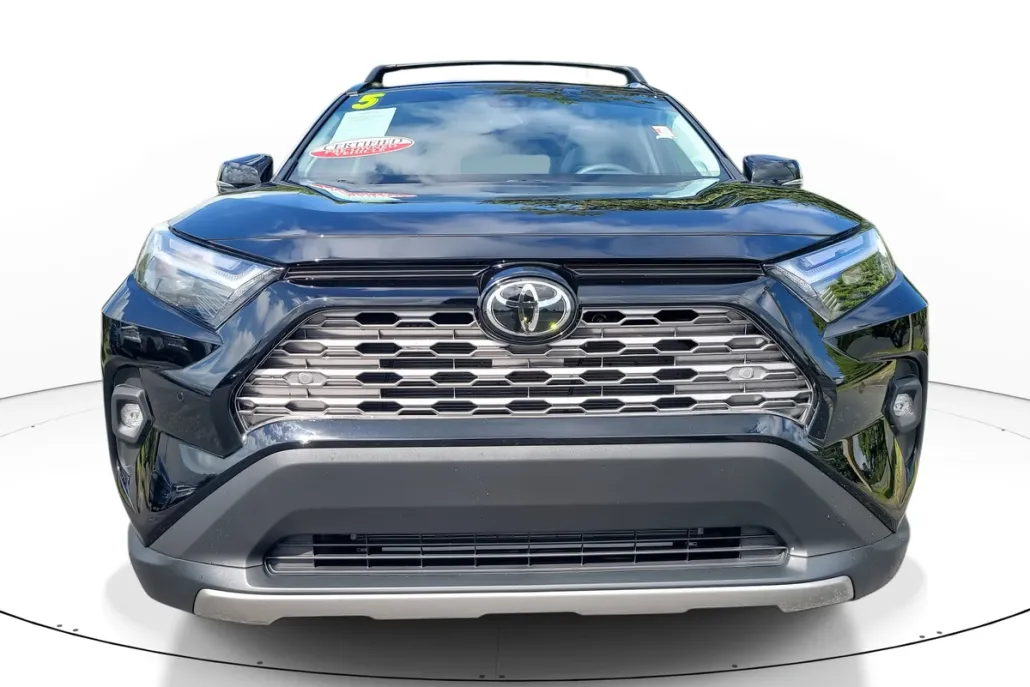 2025 Toyota RAV4 Limited photo 1