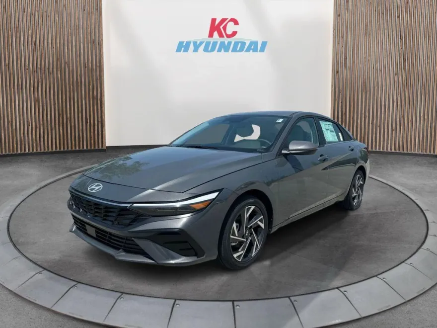2025 Hyundai Elantra Hybrid Limited photo 1