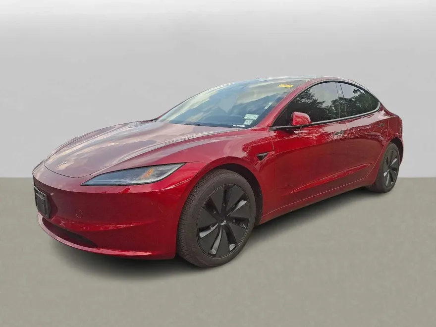 2024 Tesla Model 3 photo 1