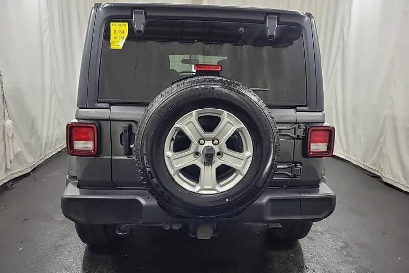 2022 Jeep Wrangler Unlimited Sport S photo 1