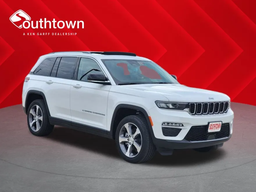 2023 Jeep Cherokee 4xe Overland photo 1