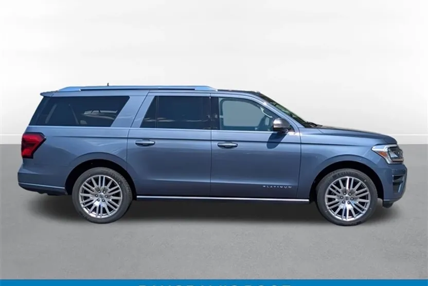 2022 Ford Expedition MAX Platinum photo 1