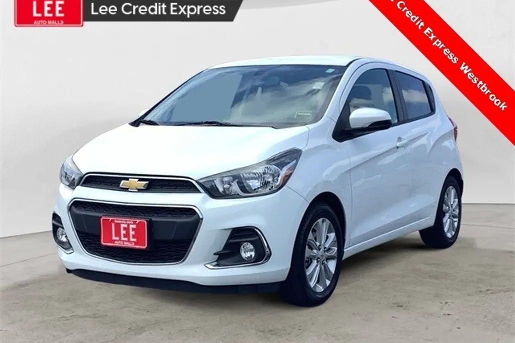 2016 Chevrolet Spark 1LT photo 1