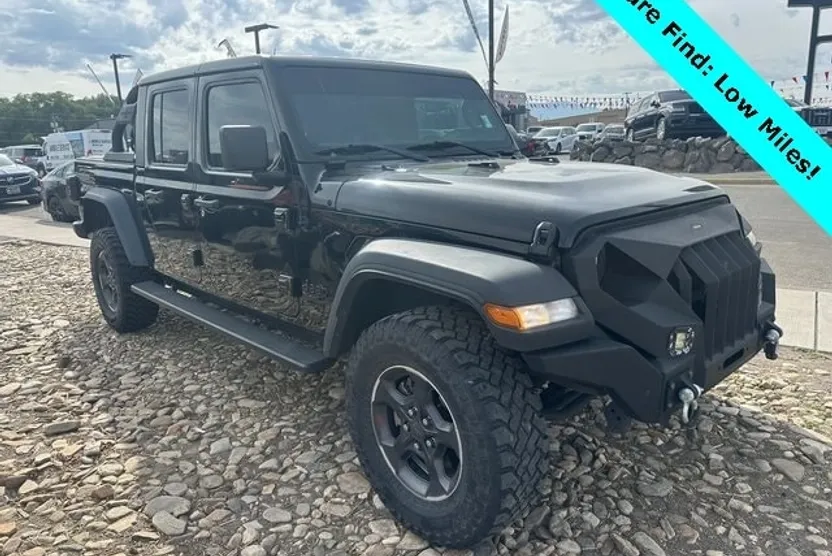 2020 Jeep Gladiator Sport S photo 1