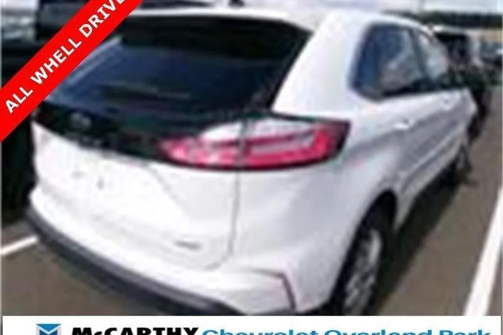 2024 Ford Edge SEL photo 1
