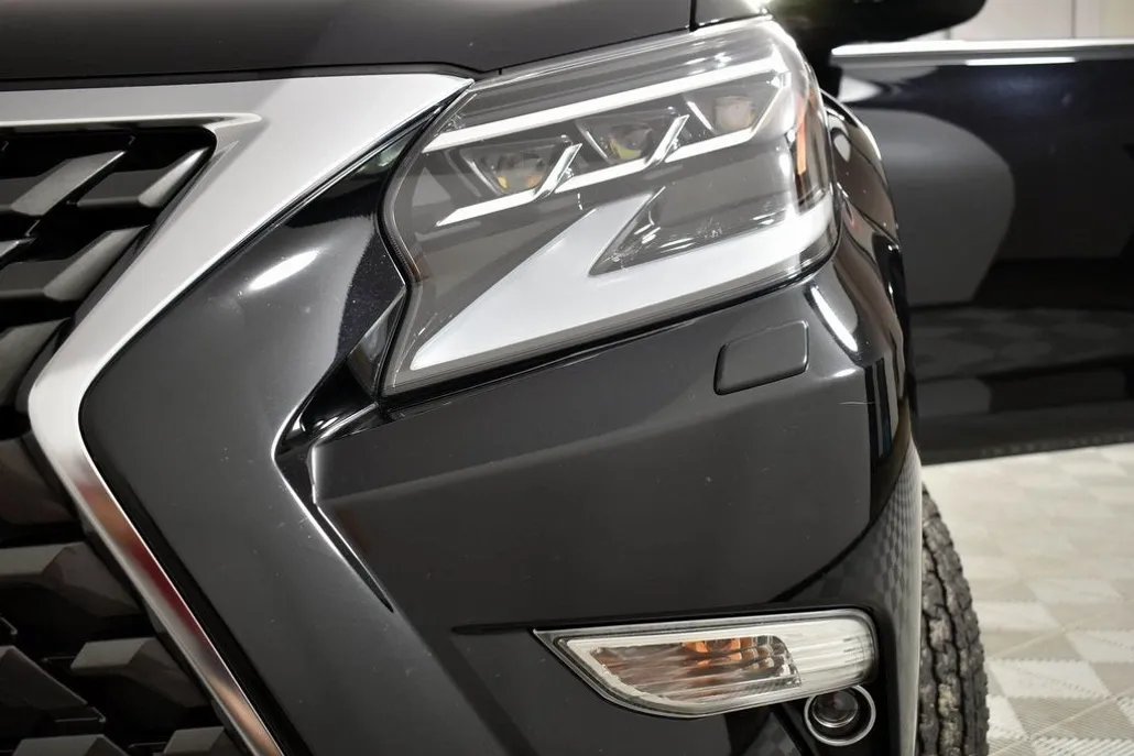 2023 Lexus GX 460 photo 1