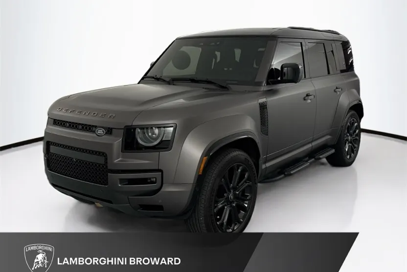 2025 Land Rover Defender 110 V8 photo 1