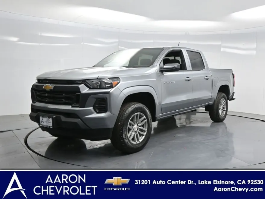 2025 Chevrolet Colorado Work Truck LT photo 1