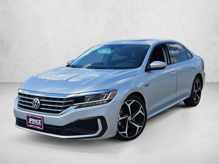 2020 Volkswagen Passat 2.0T R-Line photo 1