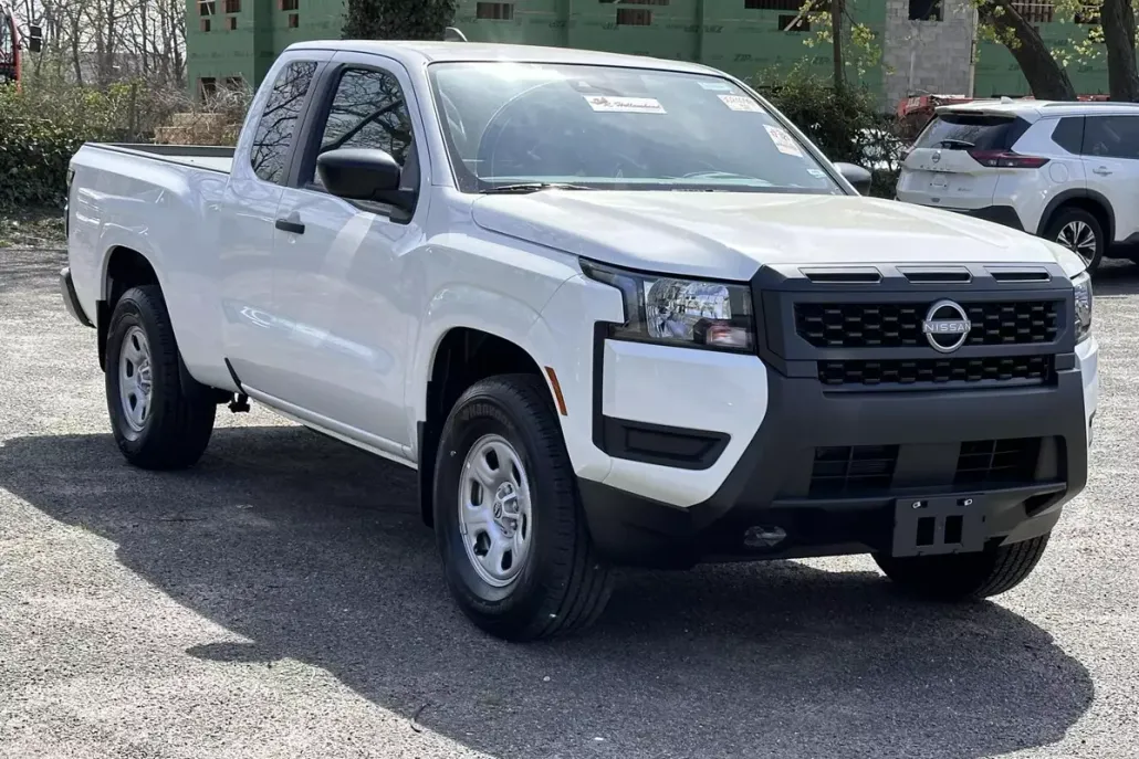 2025 Nissan Frontier S photo 1