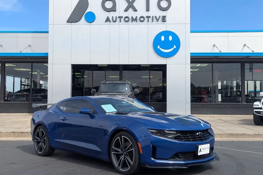 2021 Chevrolet Camaro LT1 photo 1