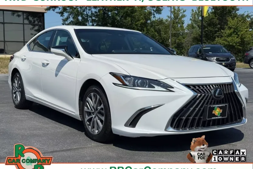 2023 Nissan Altima SV photo 1
