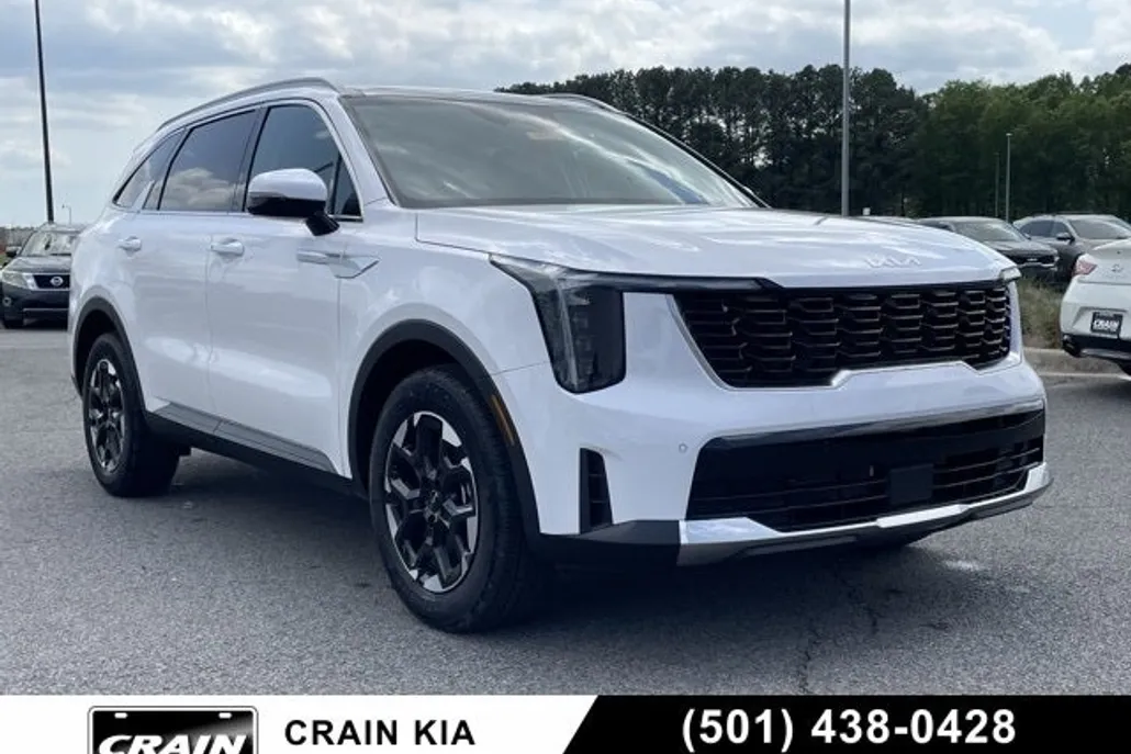 2025 Kia Sorento S photo 1