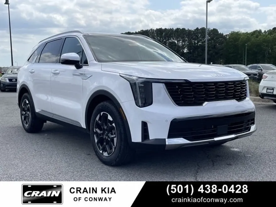 2025 Kia Sorento S photo 1
