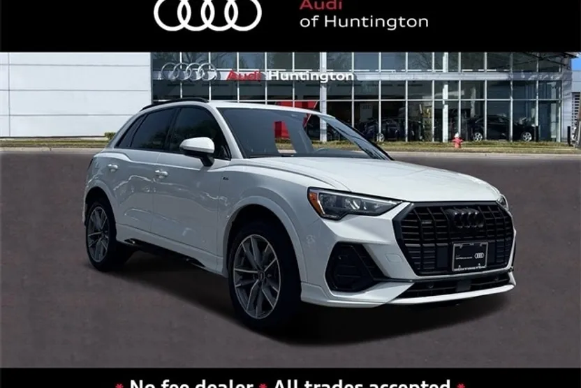 2022 Audi Q3 S line Premium photo 1