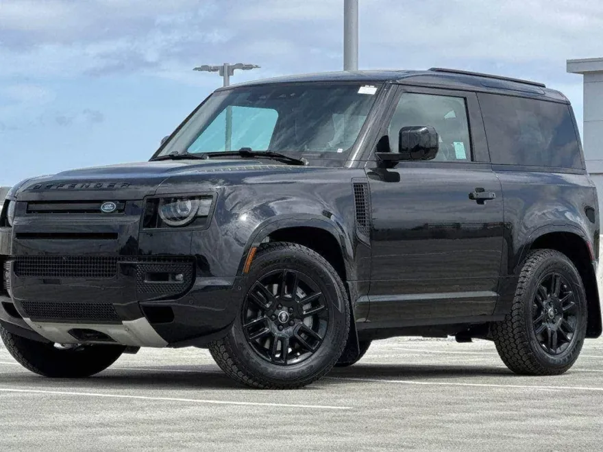 2025 Land Rover Defender 90 X-Dynamic SE photo 1