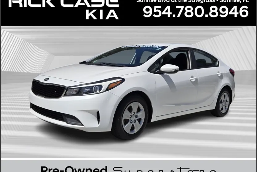 2017 Kia Forte LX photo 1