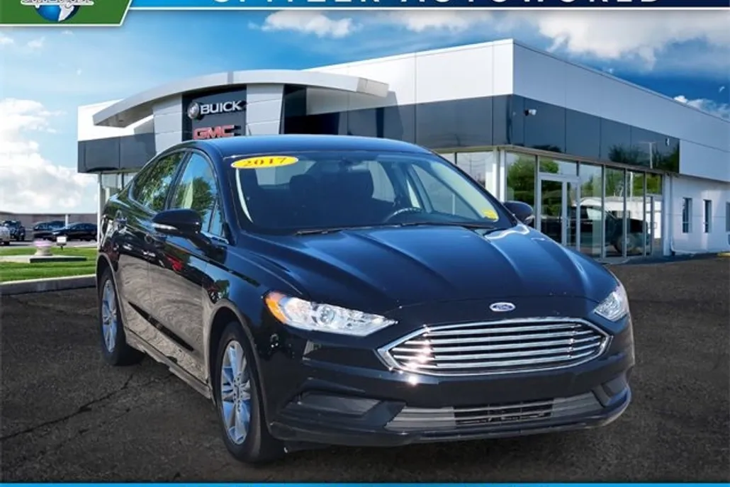 2017 Ford Fusion SE photo 1