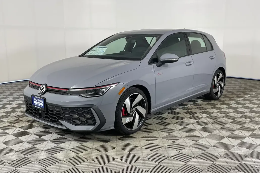 2025 Volkswagen Golf GTI S photo 1