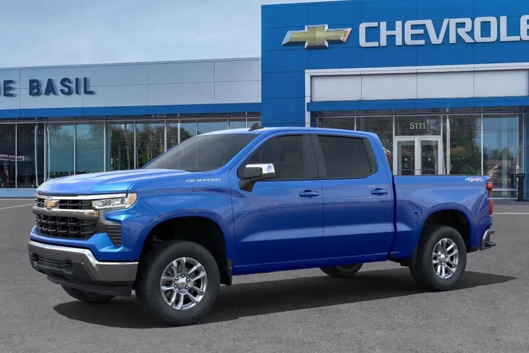 2025 Chevrolet Silverado 1500 LT photo 1