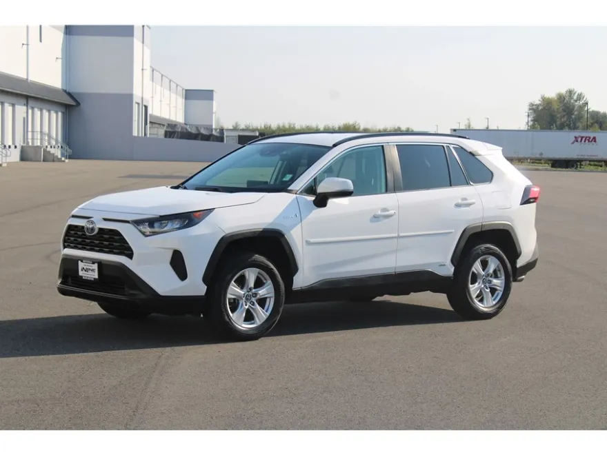 2020 Toyota RAV4 Hybrid LE Sport photo 1