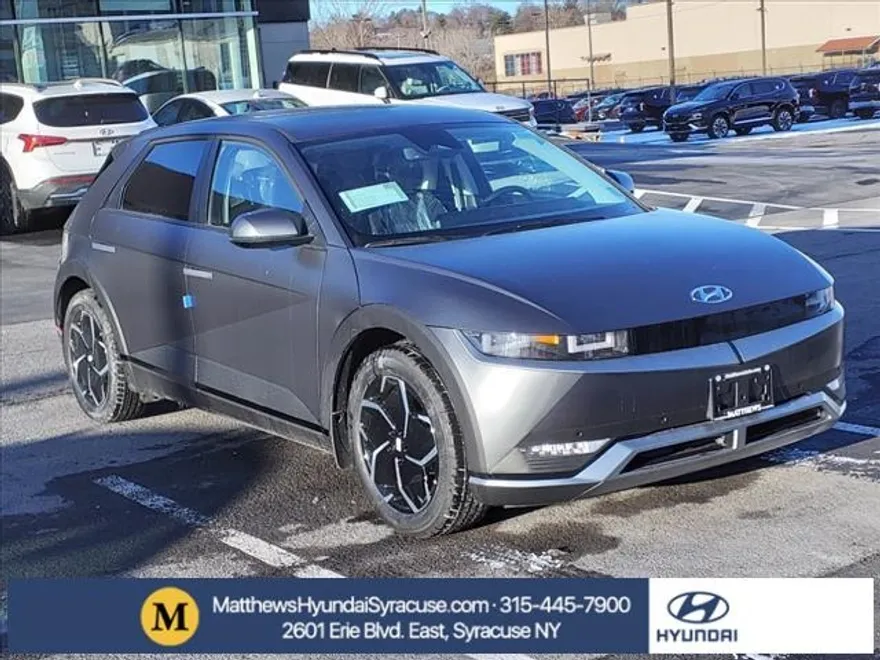 2024 Hyundai Ioniq 5 SEL photo 1