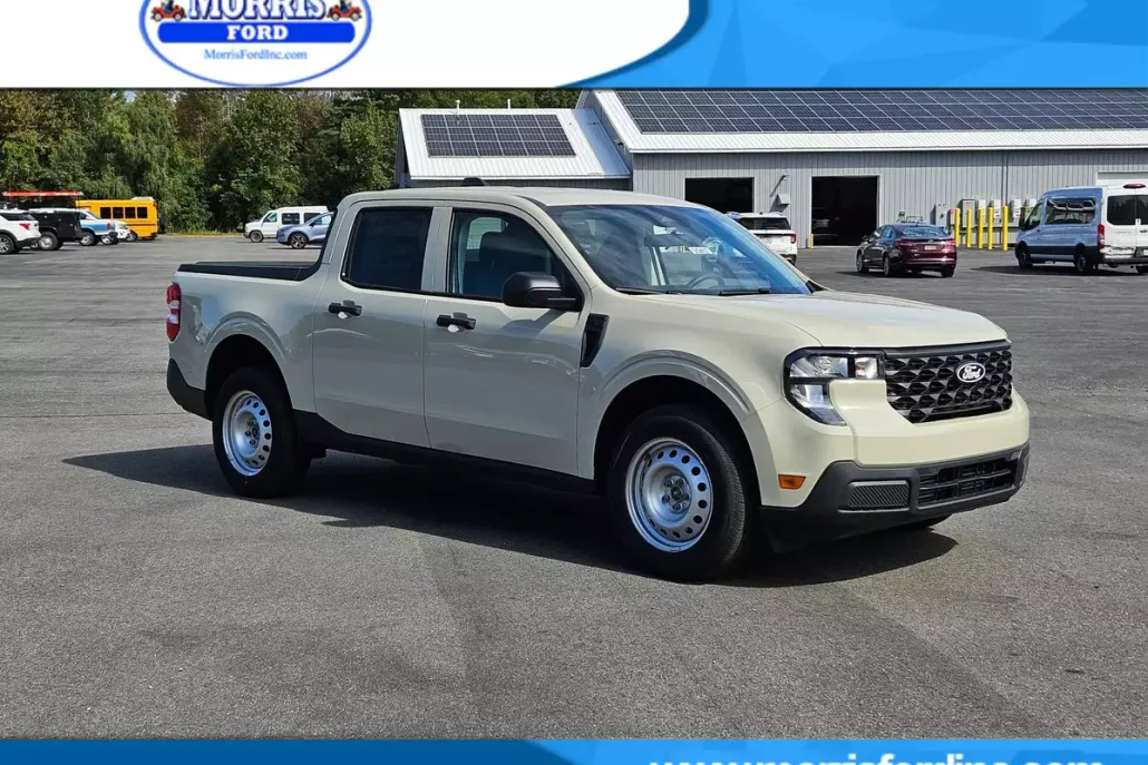 2025 Ford Maverick XL photo 1