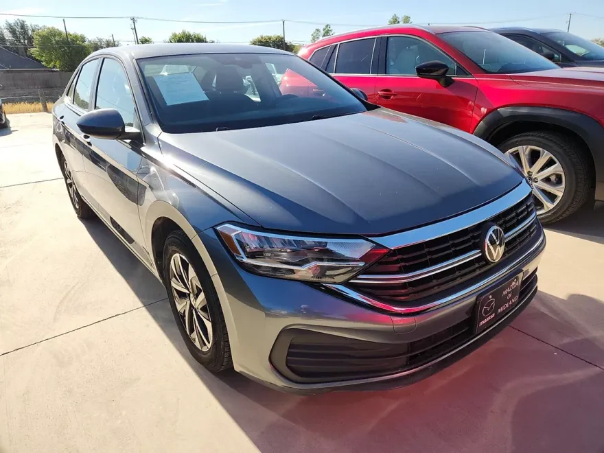 2024 Volkswagen Jetta 1.5T photo 1