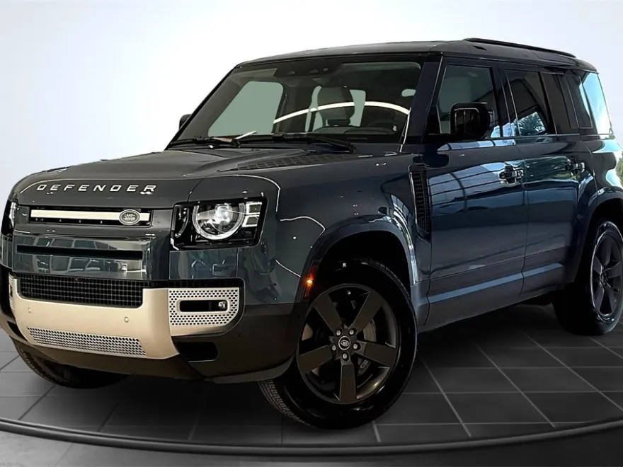 2025 Land Rover Defender 110 S photo 1