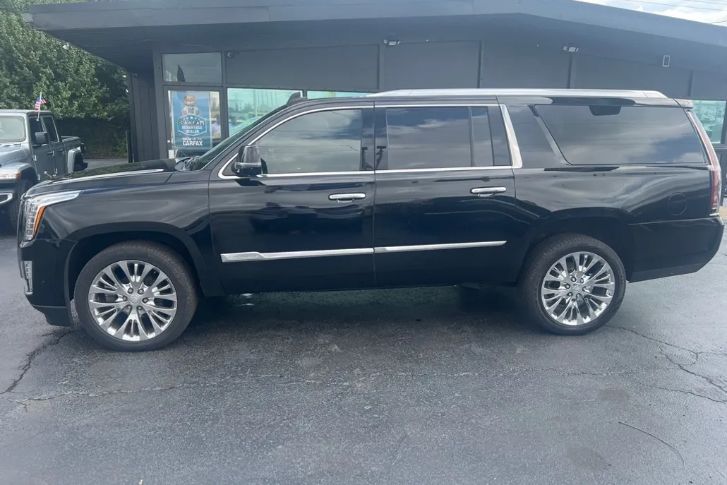 2020 Cadillac Escalade ESV Premium Luxury photo 1