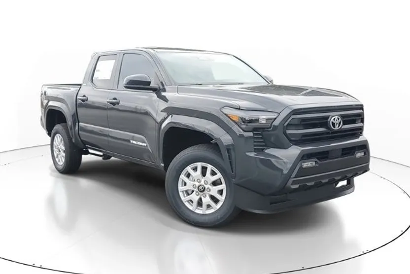 2025 Toyota Tacoma SR5 photo 1