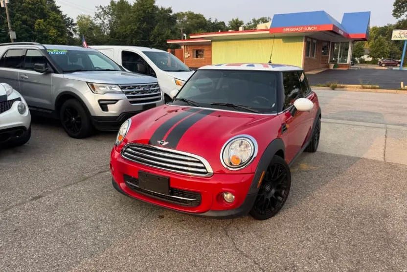 2012 Mini Cooper Hardtop Base 2 Door photo 1
