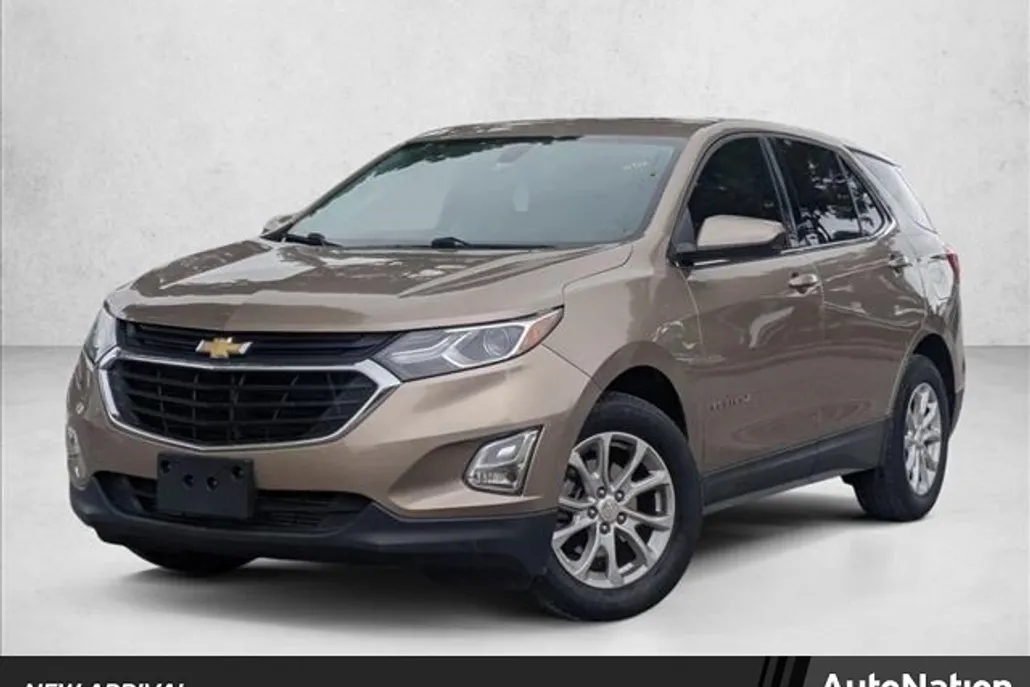 2018 Chevrolet Equinox LT photo 1