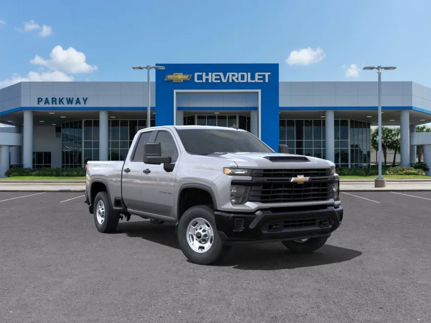 2024 Chevrolet Silverado photo 1