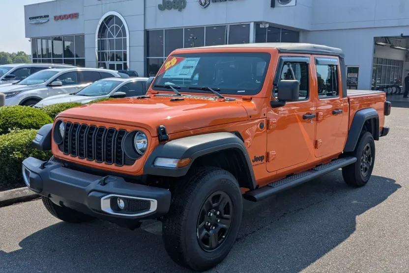 2025 Jeep Gladiator Sport photo 1