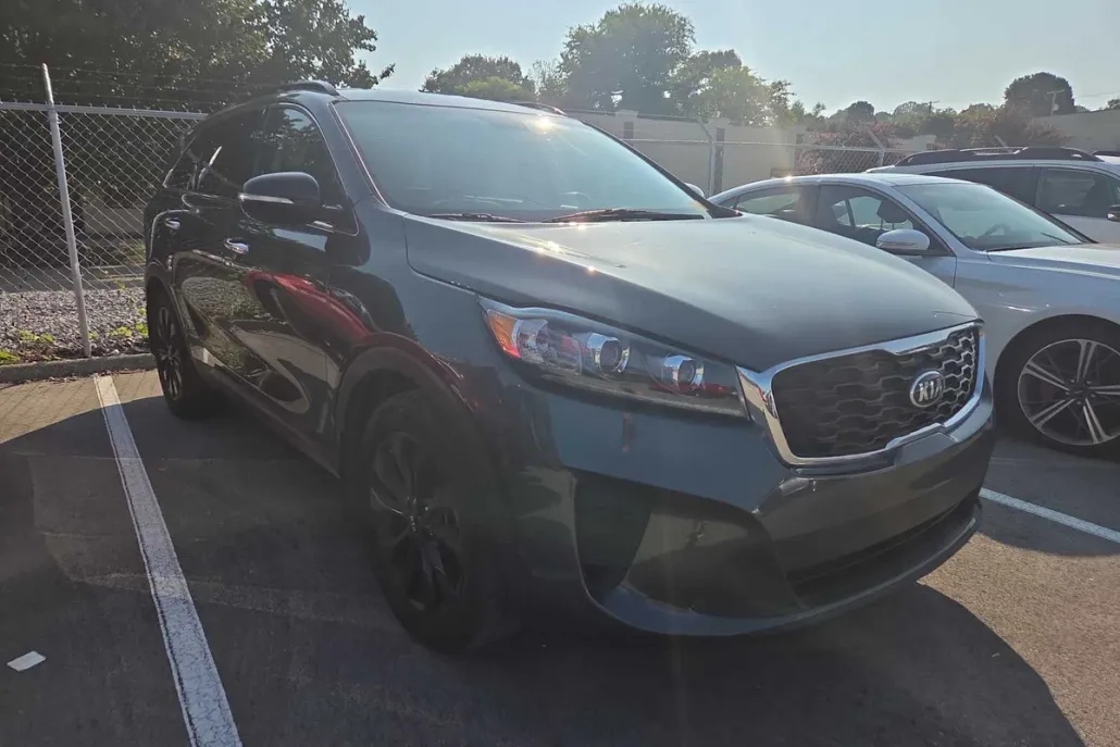 2019 Kia Sorento S V6 photo 1