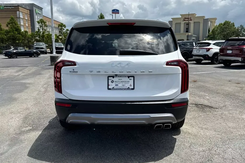 2022 Kia Telluride EX photo 1