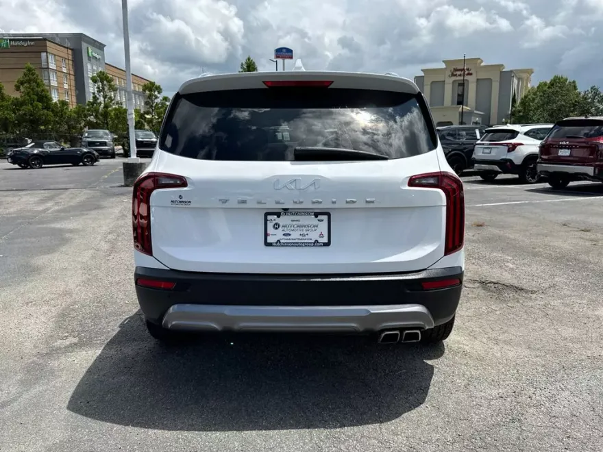2022 Kia Telluride EX photo 1
