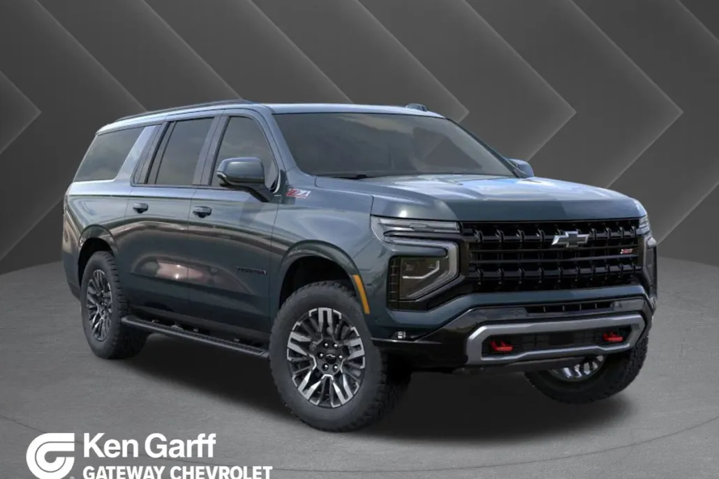 2025 Chevrolet Suburban Z71 photo 1