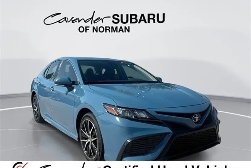 2024 Toyota Camry SE photo 1