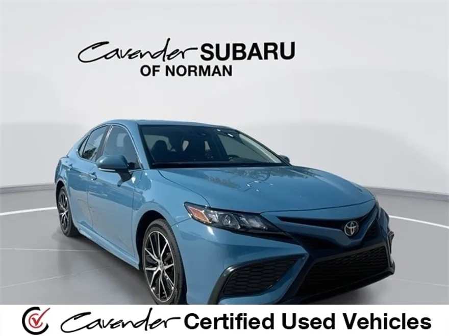 2024 Toyota Camry SE photo 1