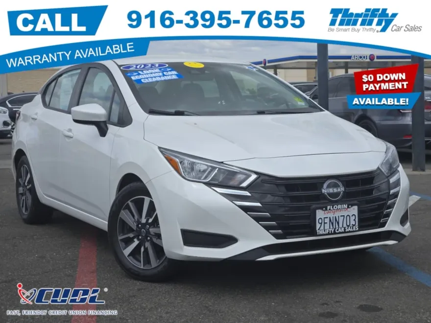 2023 Nissan Versa SV photo 1