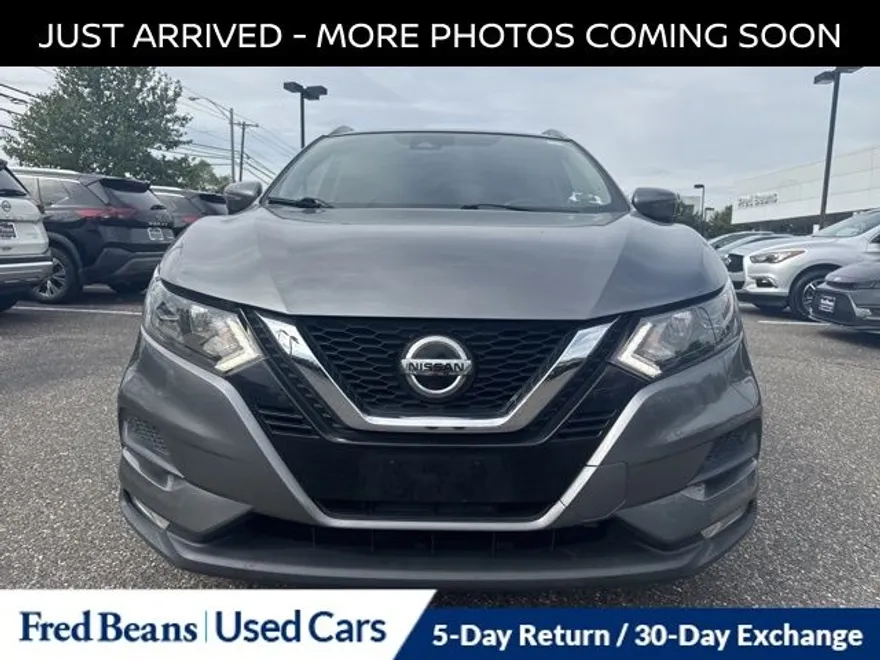 2020 Nissan Rogue Sport SV photo 1