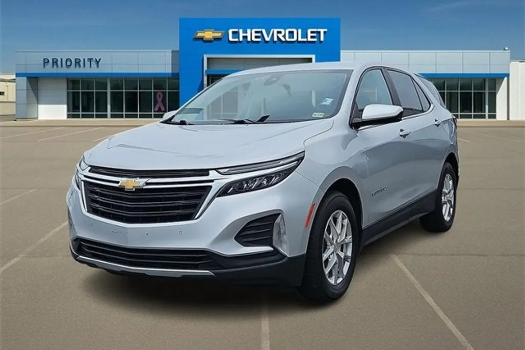 2022 Chevrolet Equinox LT photo 1