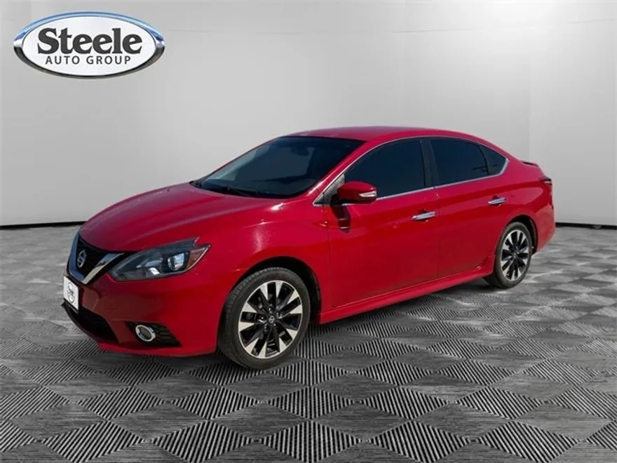 2016 Nissan Sentra SR photo 1
